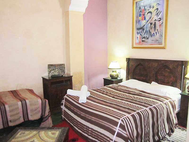 Chambre triple yacout de riad à marrakech pas cher